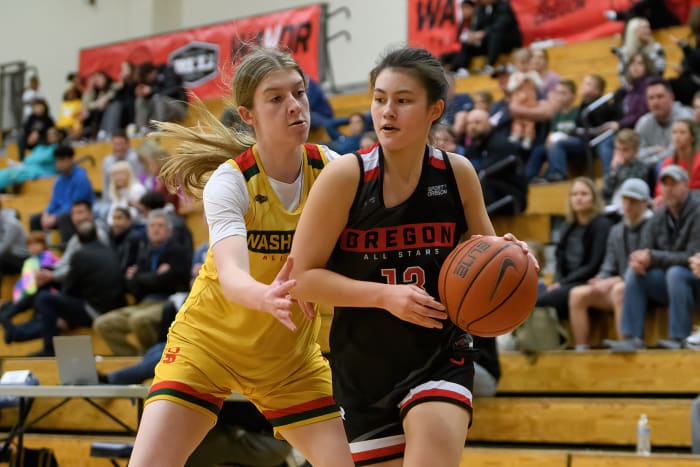 2023-4-2-WAVOR-Girls-GAME-2589-NR-clear